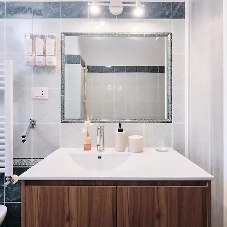 20 Min From The Center Modern With Wi-fi Netflix *